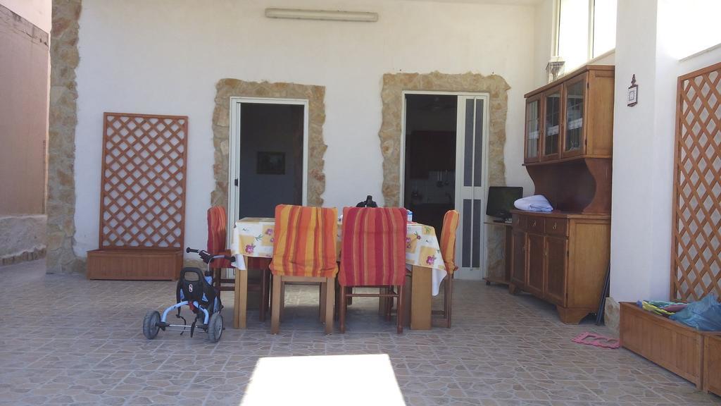 Villa Marinella Porto Empedocle Ruang foto
